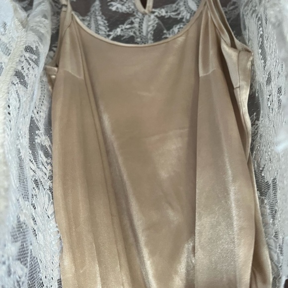 Shyanne Country Outfitter Lace Longsleeve Top - Picture 2 of 5